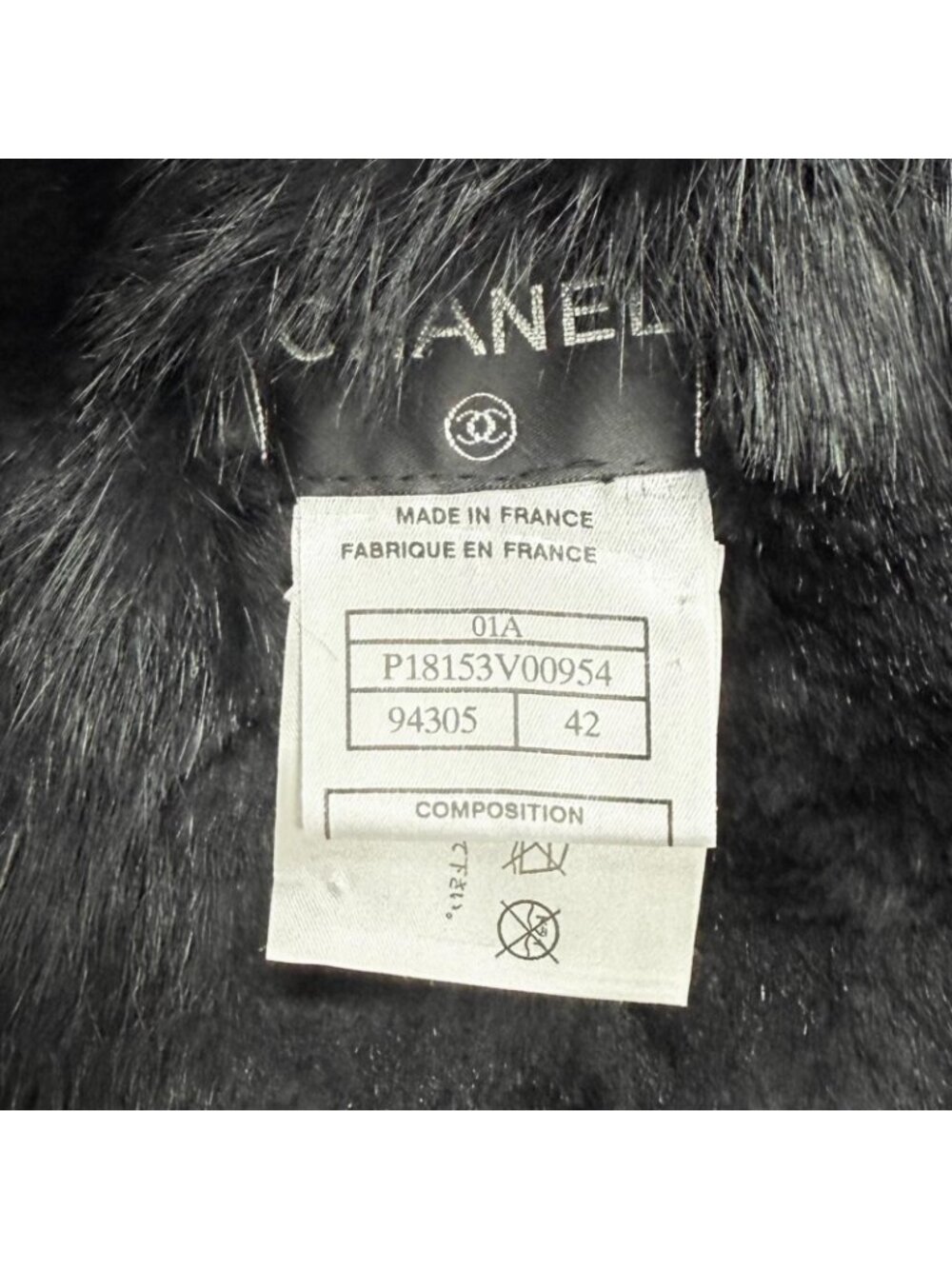 Chanel CC Logo Rabbit Fur Lapin Tippet Shawl Black 42 Scarf - Picture 10 of 12